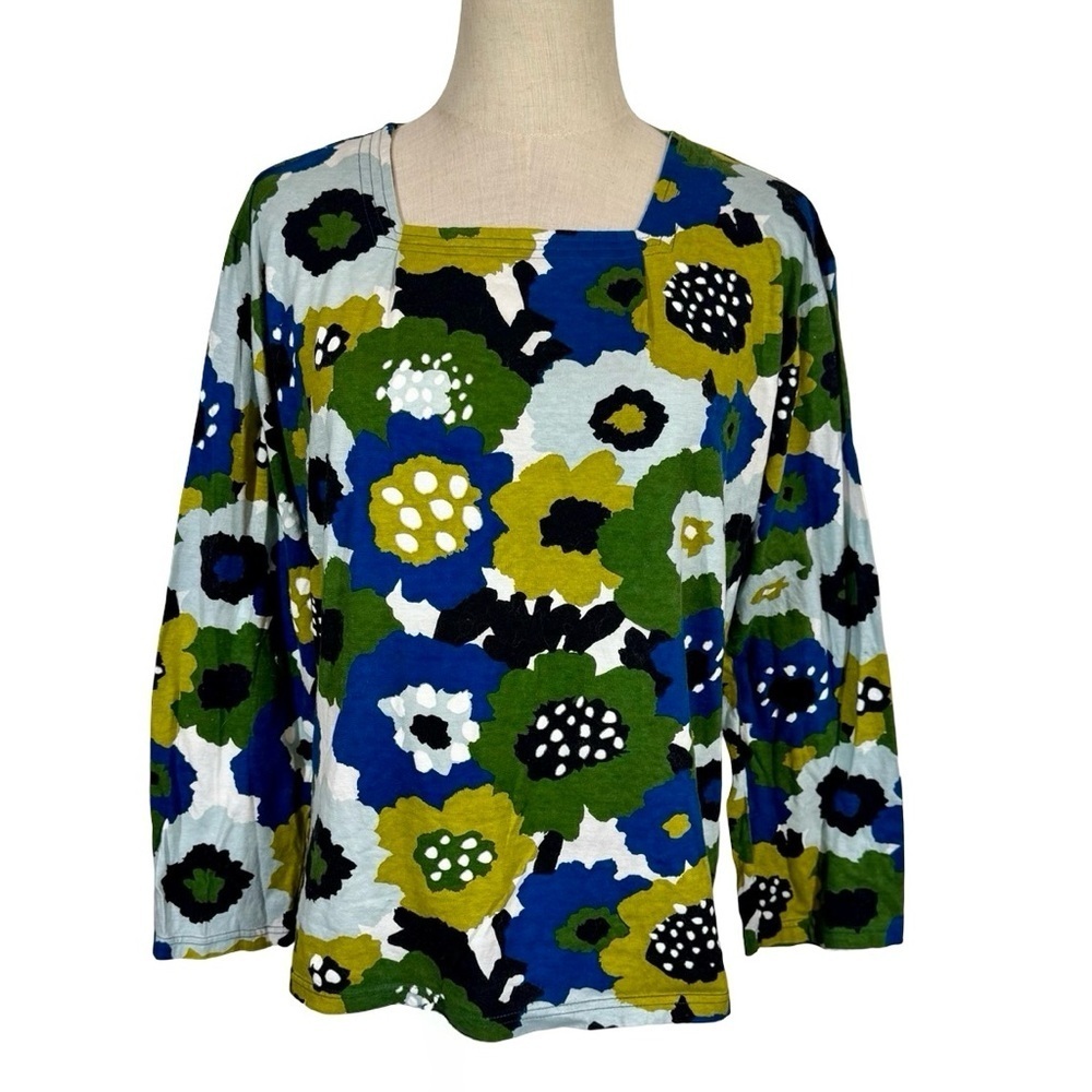 SOU SOU Kyoto Japan Square Neck Hifu Long Sleeve Shirt in Nagomi Floral
